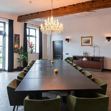 Hotel- En Restaurant Kasteel Elsloo 3*