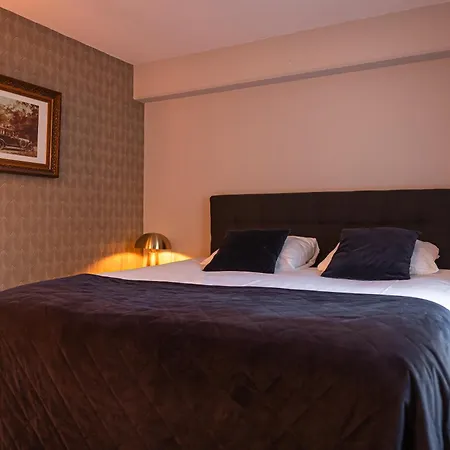 Отель Hotel- En Restaurant Kasteel Elsloo Элслоо