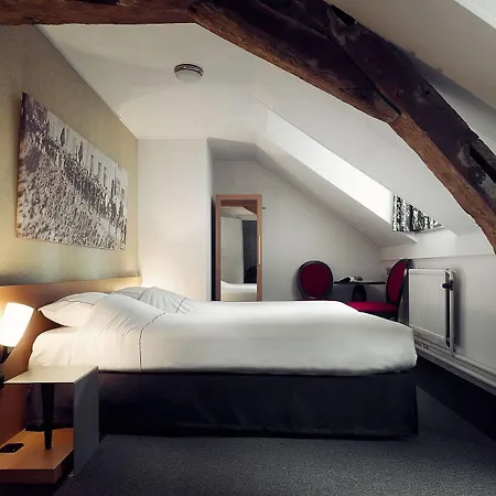 Отель Hotel- En Restaurant Kasteel Elsloo
