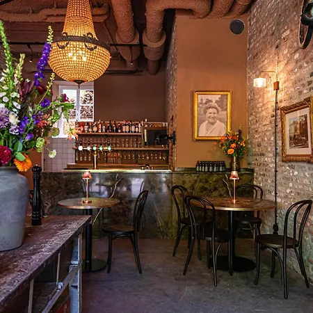 Отель Buitenplaats Kasteel 3*