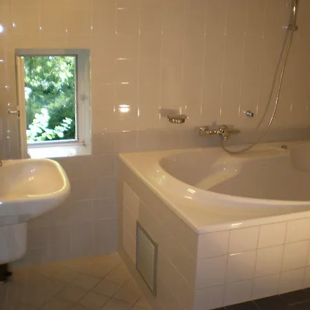 Ξενοδοχείο Hotel- En Restaurant Kasteel Elsloo