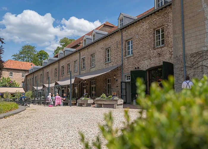 Buitenplaats Kasteel Отель Элслоо