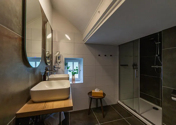 Buitenplaats Kasteel Элслоо